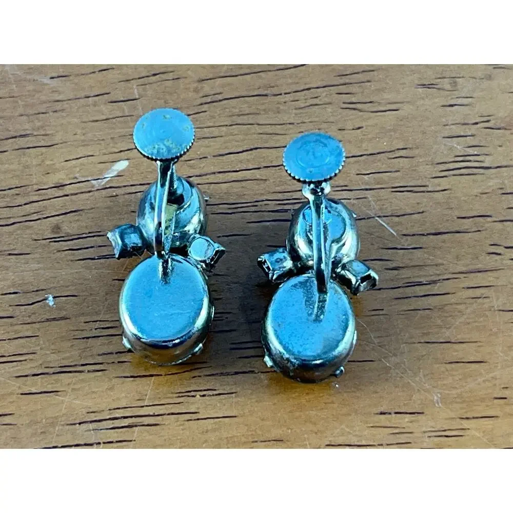 VTG 1950s Screw Back Rhinestone Earrings Silver Tone Oval Crystal Dangle